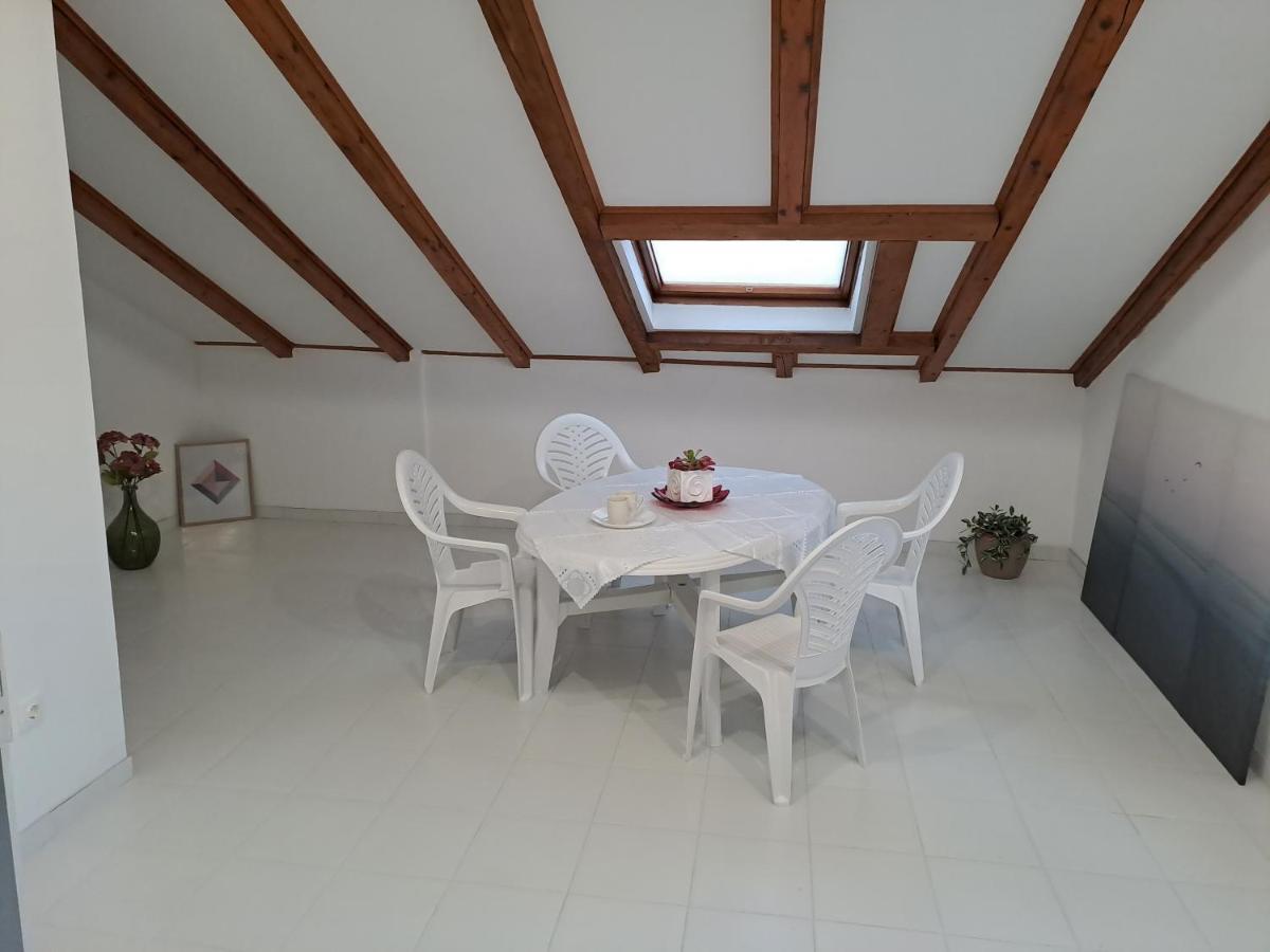 Kathryn Apartman *